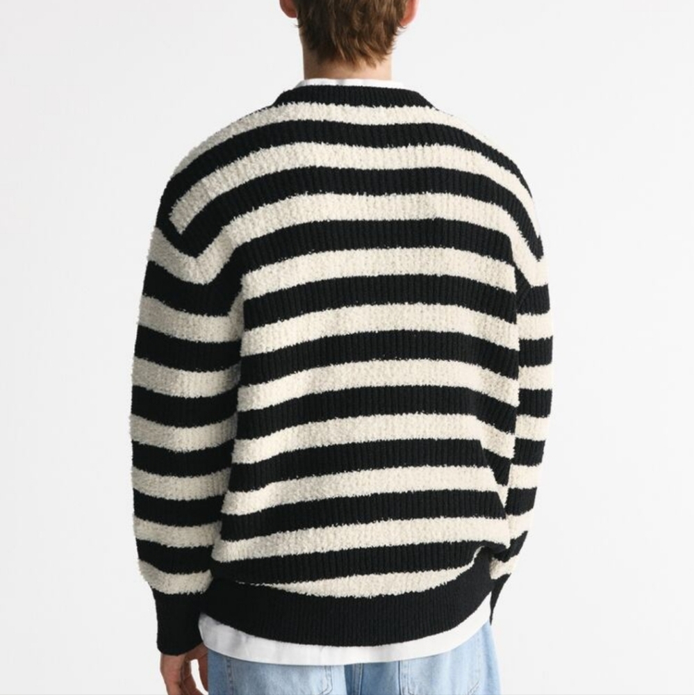 Striped Sweater With Textured Pattern Size M - image 3